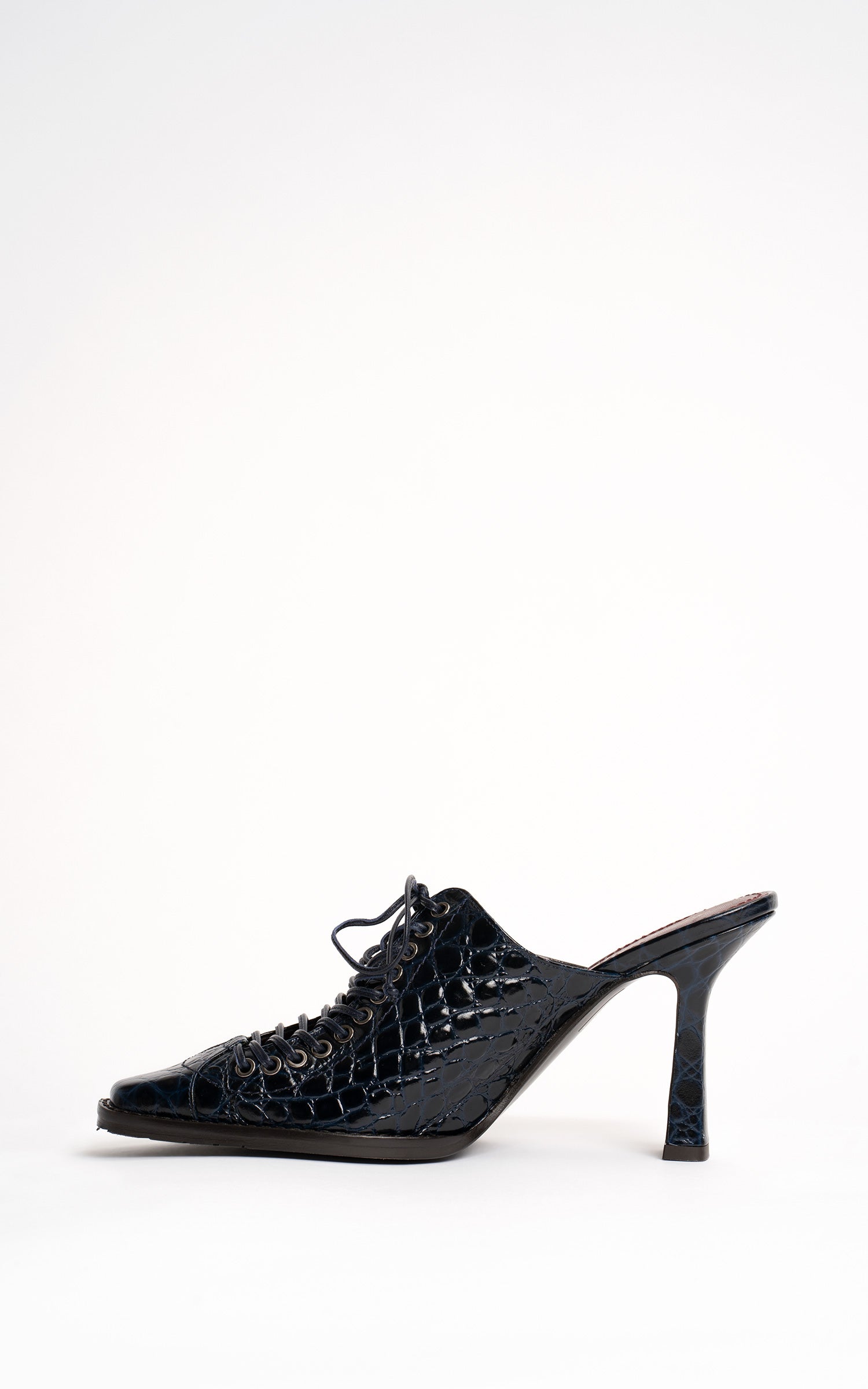 靴 MARI GIUDICELLI CROCO STAMP MULE MARI GIUDICELLI Leblon Mule in Black Croco – L'Oeuvre