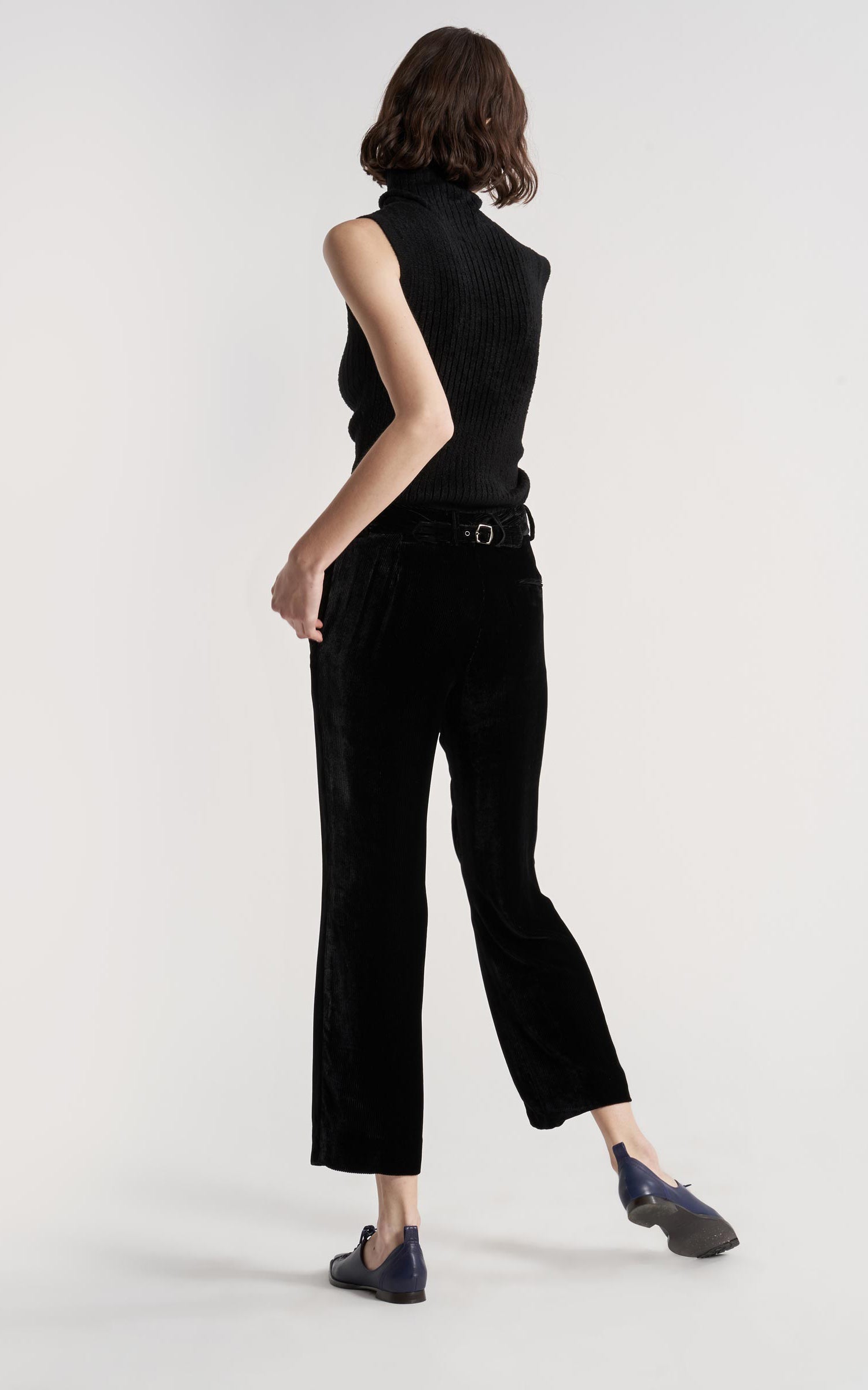 Willa Fluid Corduroy Cropped Pant