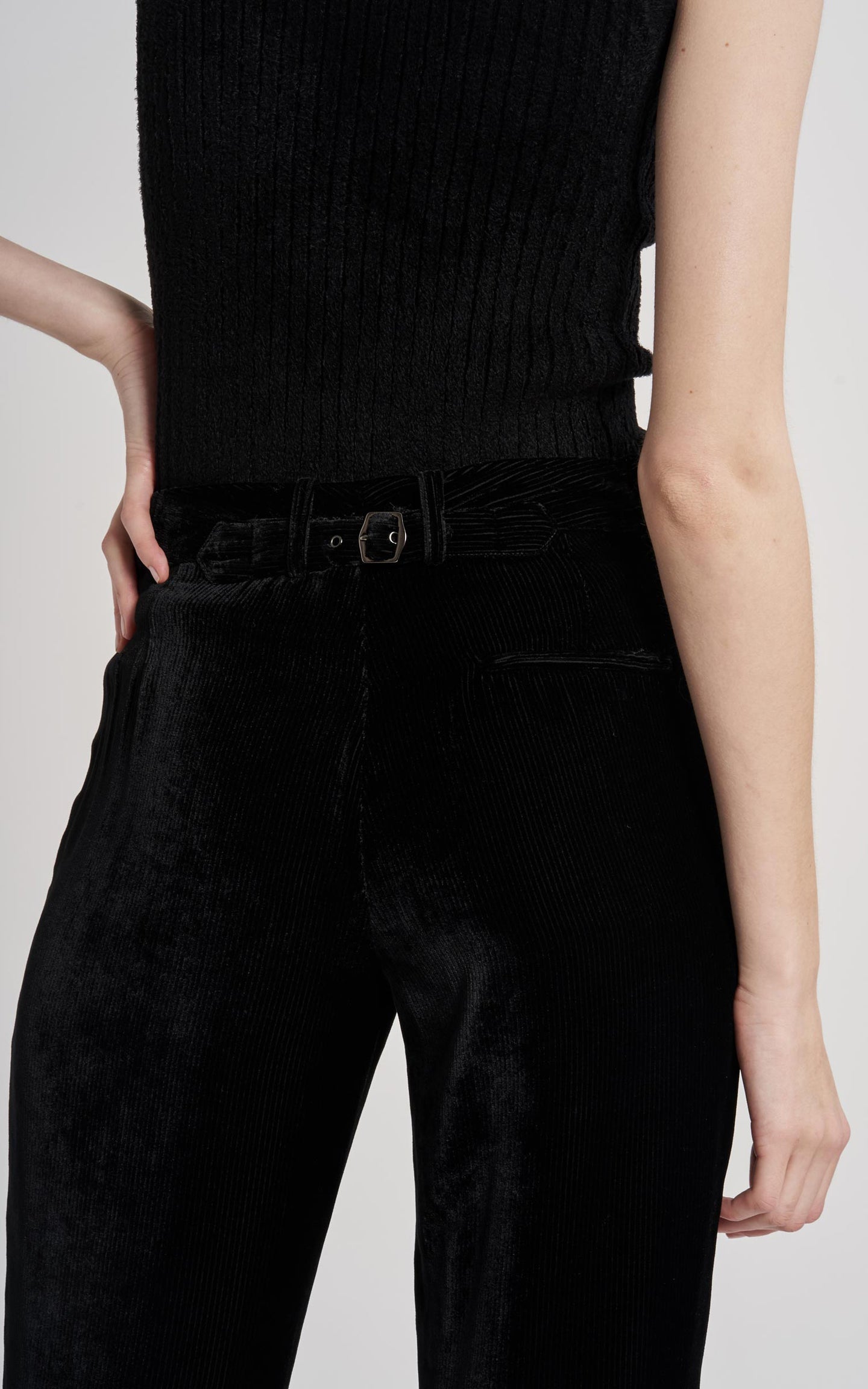 Willa Fluid Corduroy Cropped Pant