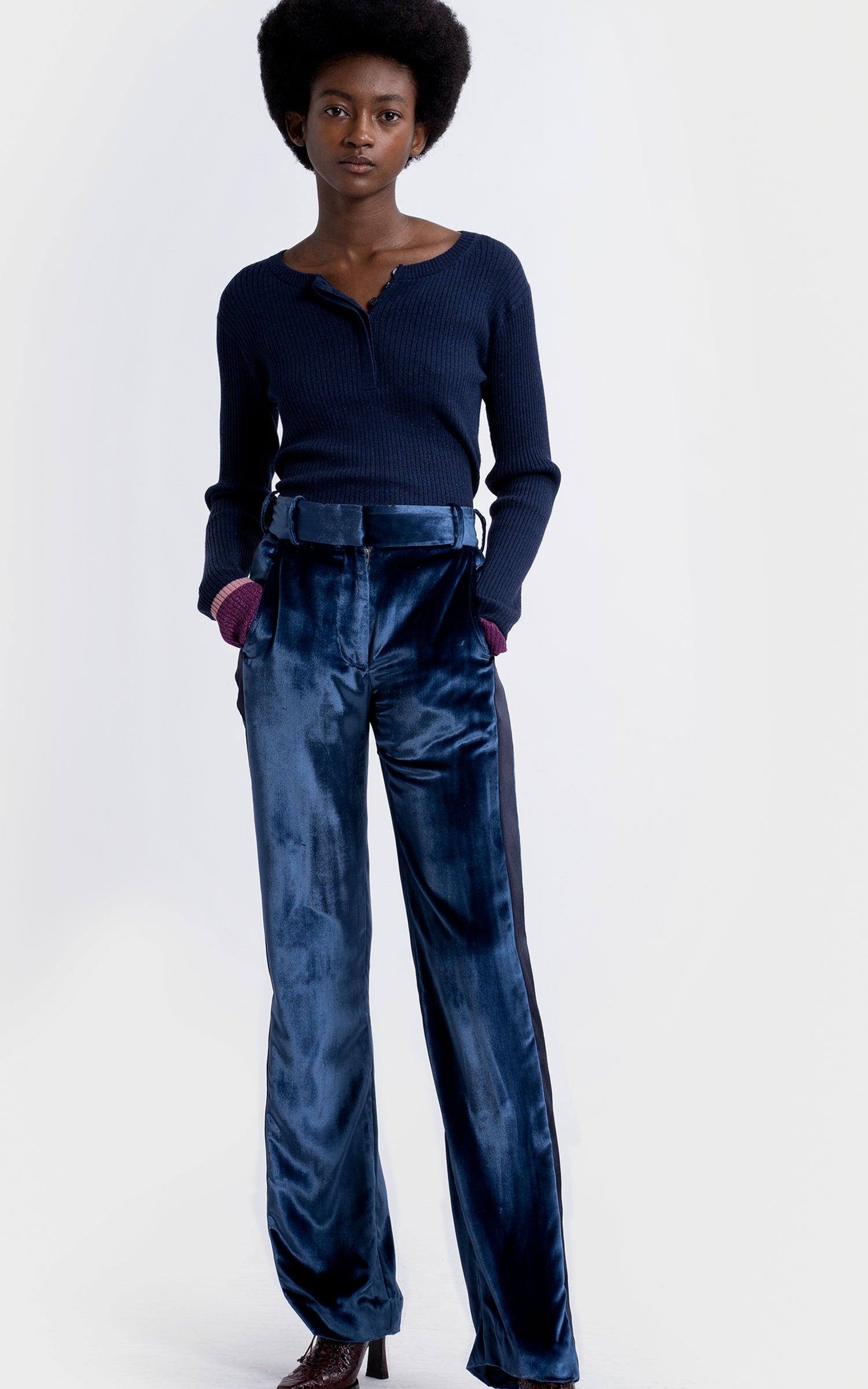 Sonya Liquid Velvet Pant