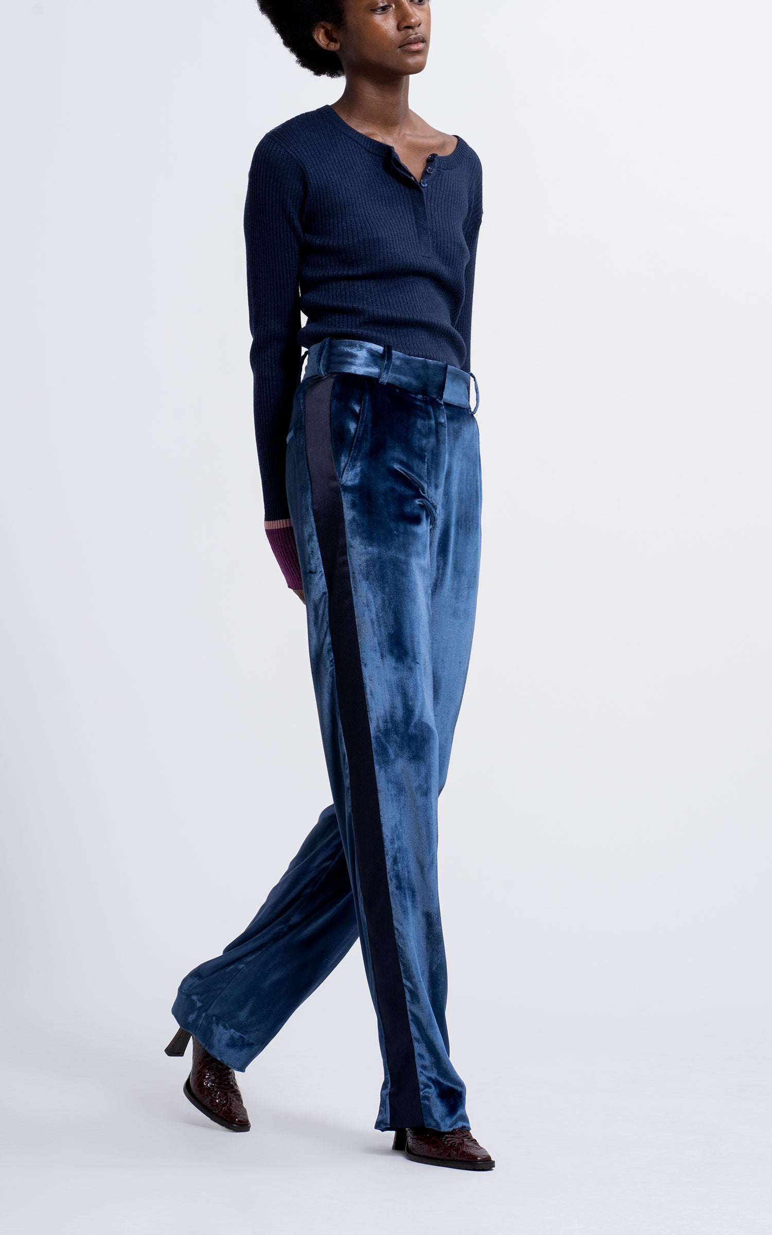 Sonya Liquid Velvet Pant